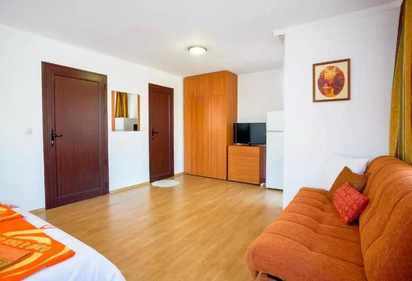 پانسیون Guest House Tulen