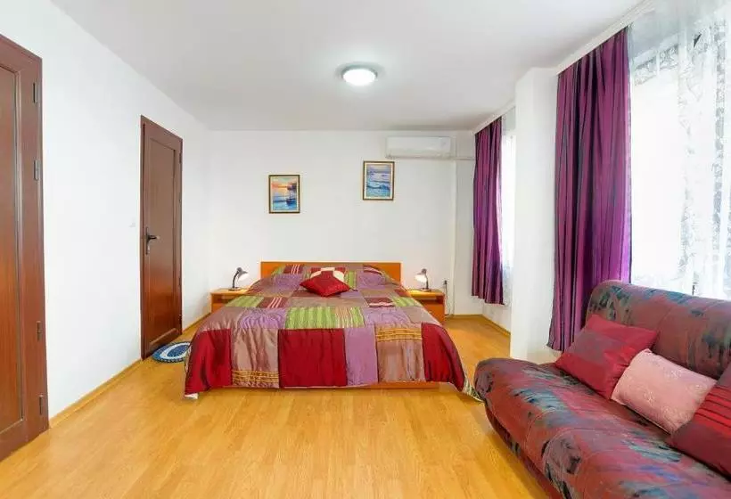 پانسیون Guest House Tulen