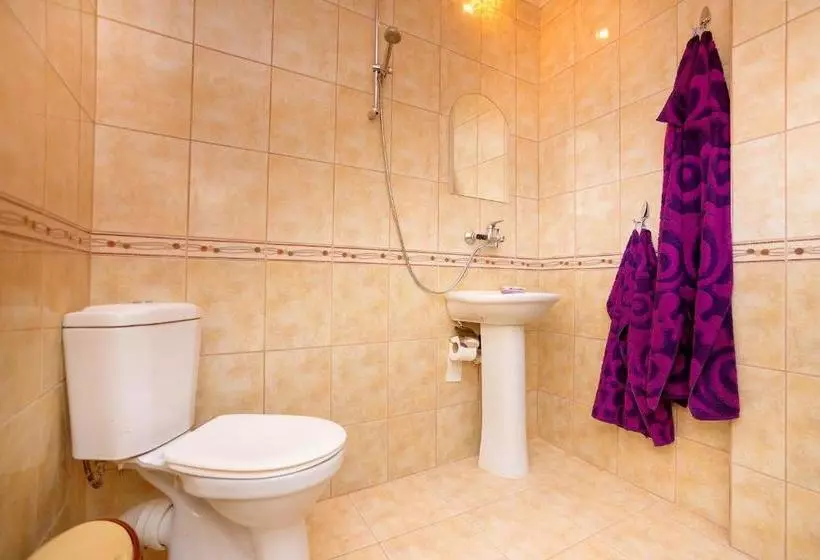 پانسیون Guest House Tulen