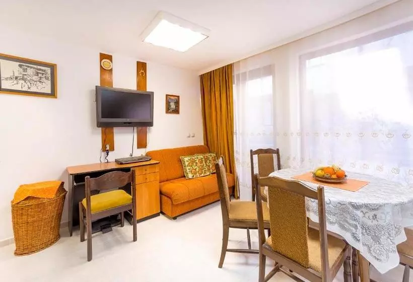 پانسیون Guest House Tulen