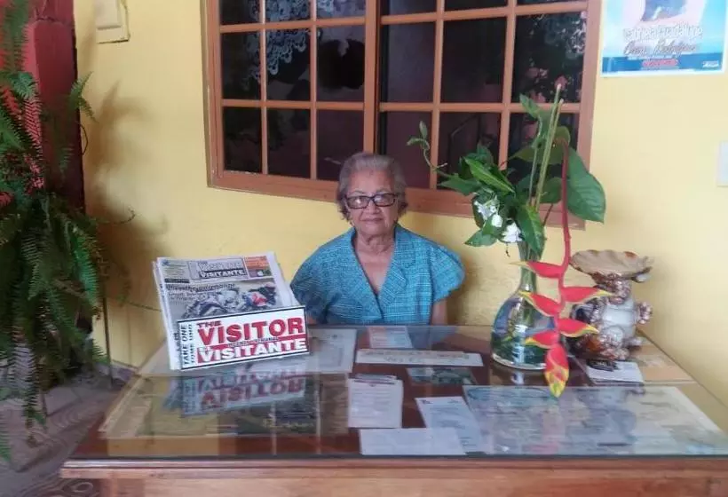 ペンション Hostal Doña Maria