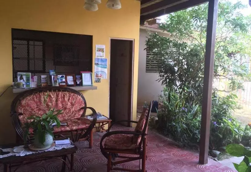 ペンション Hostal Doña Maria