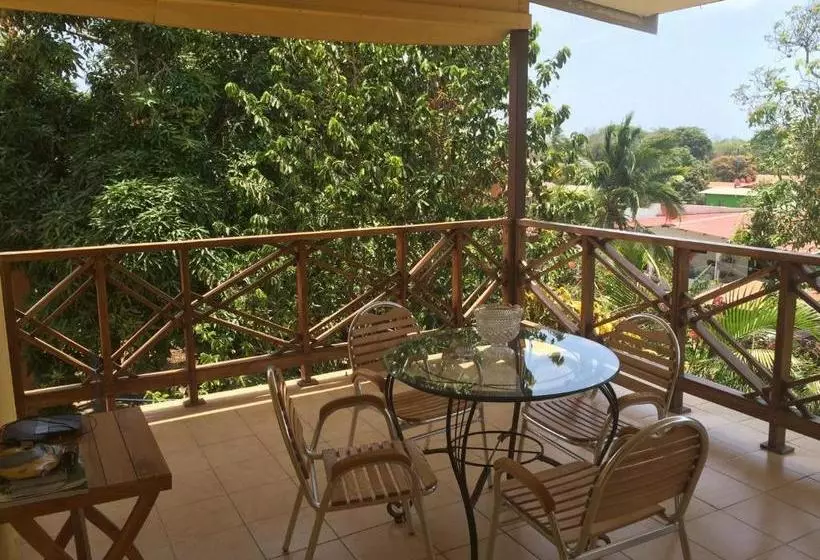 ペンション Hostal Doña Maria