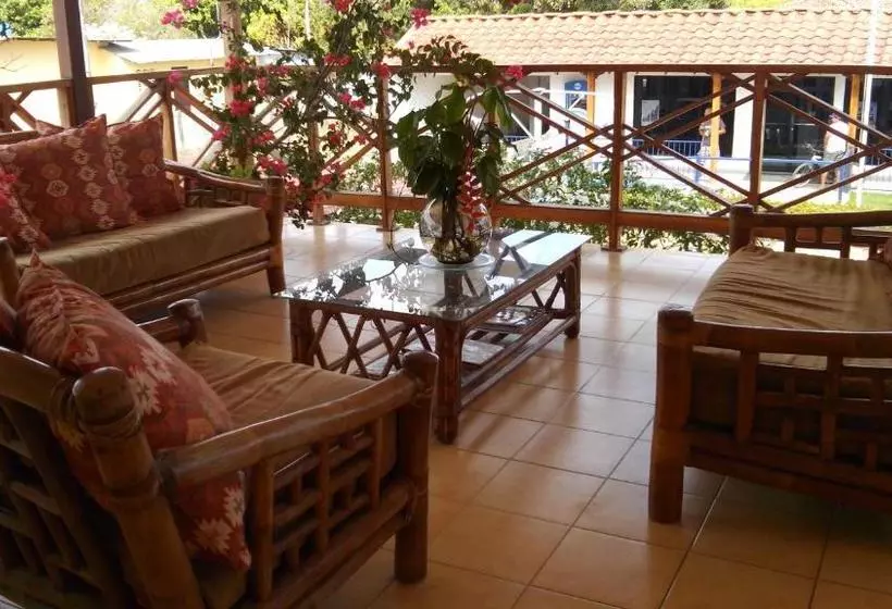 ペンション Hostal Doña Maria