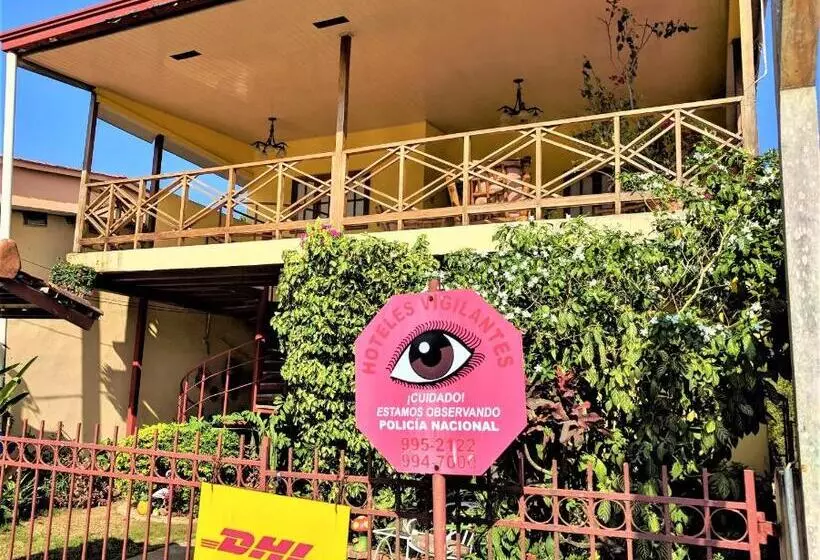 ペンション Hostal Doña Maria