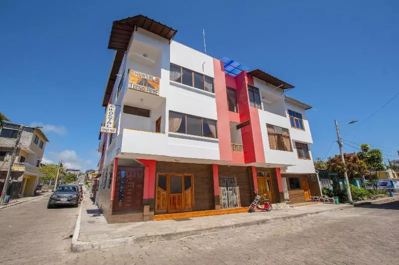 ペンション Hostal Tongo Reef