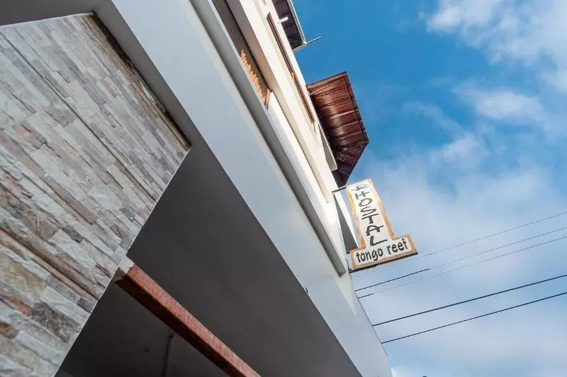 ペンション Hostal Tongo Reef