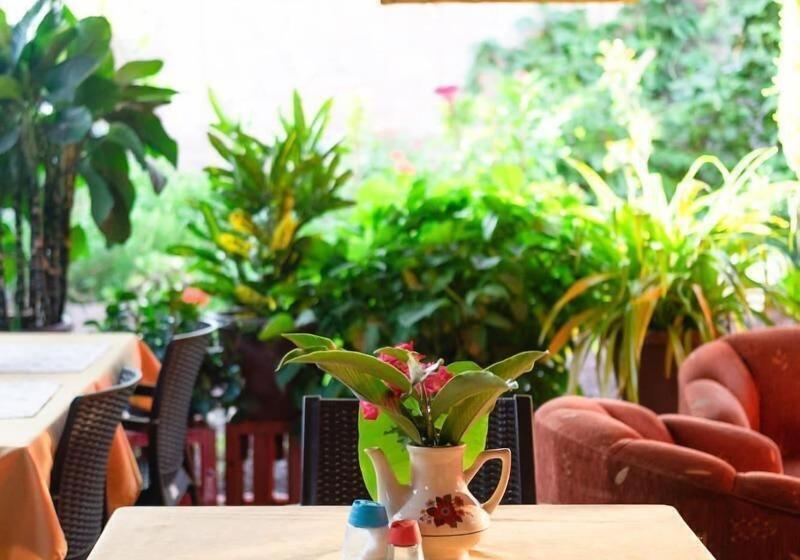 Pension Hostal Tongo Reef