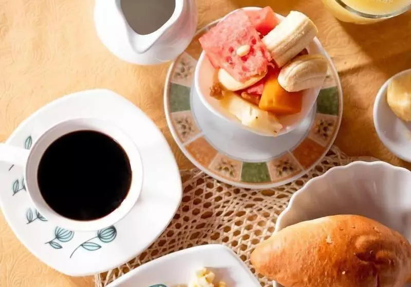 ペンション Hostal Tongo Reef