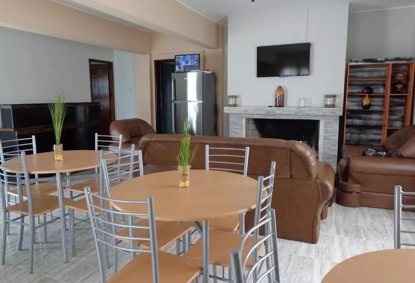 ユースホステル Imperial