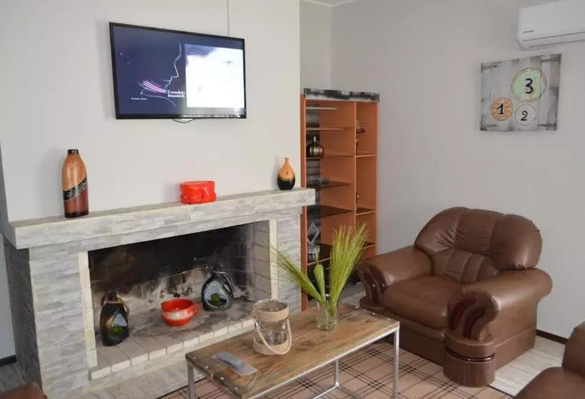 ユースホステル Imperial