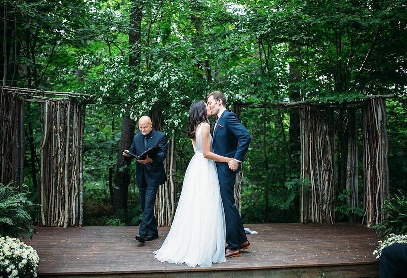 ユースホステル The Inn At Weathersfield