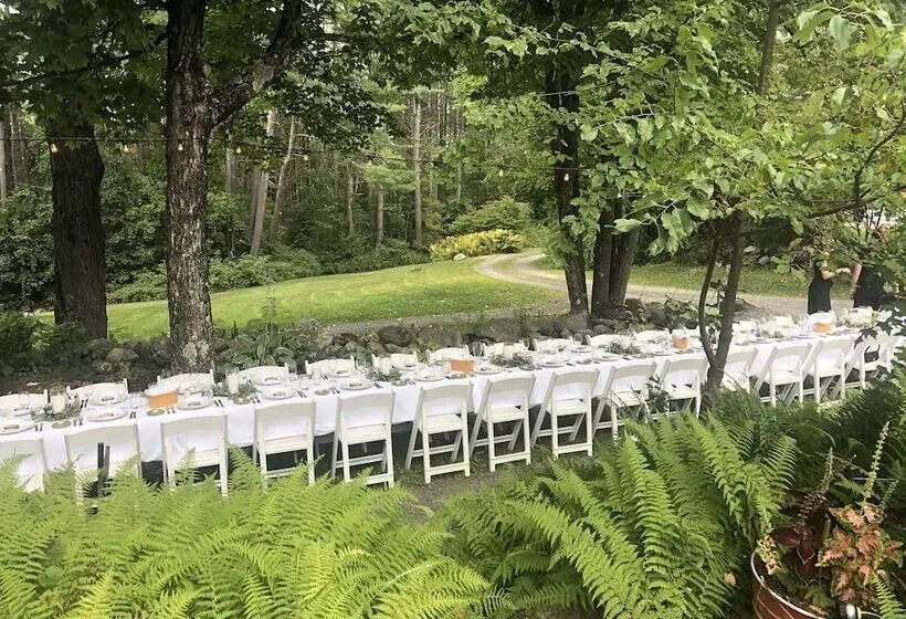 Retkeilymaja The Inn At Weathersfield