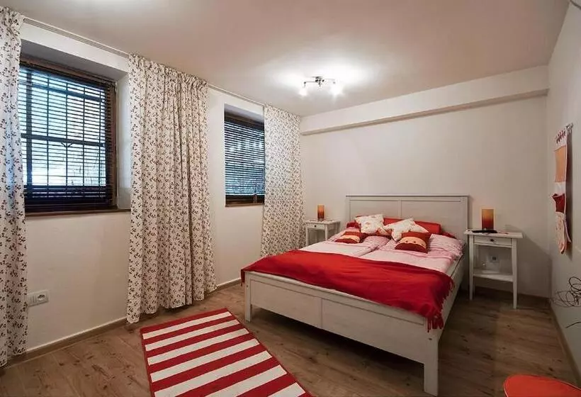 هتل U Dobrého Pastiera