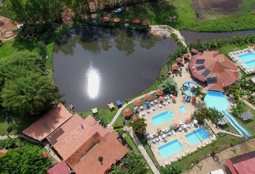 Pension Ganso Complexo De Lazer