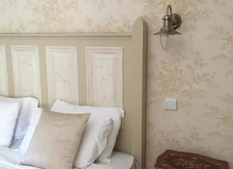 ペンション Riverbank, Country Pub And Guesthouse