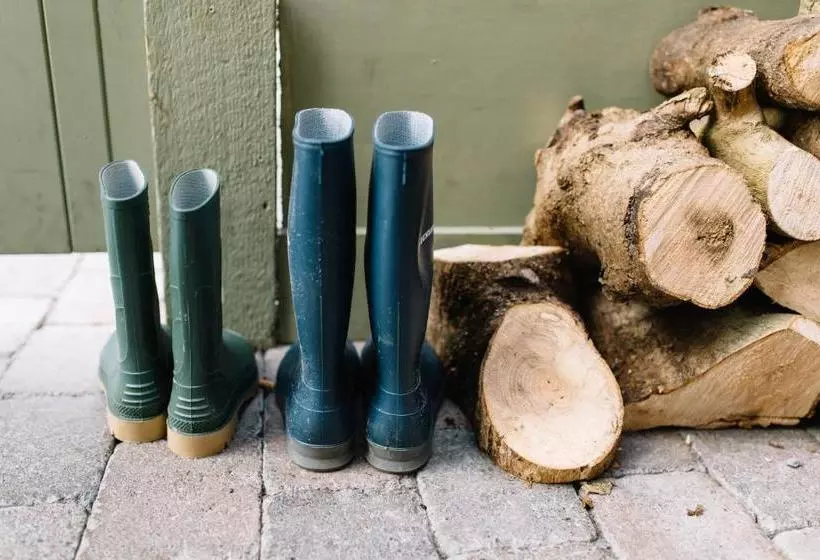 ペンション Riverbank, Country Pub And Guesthouse