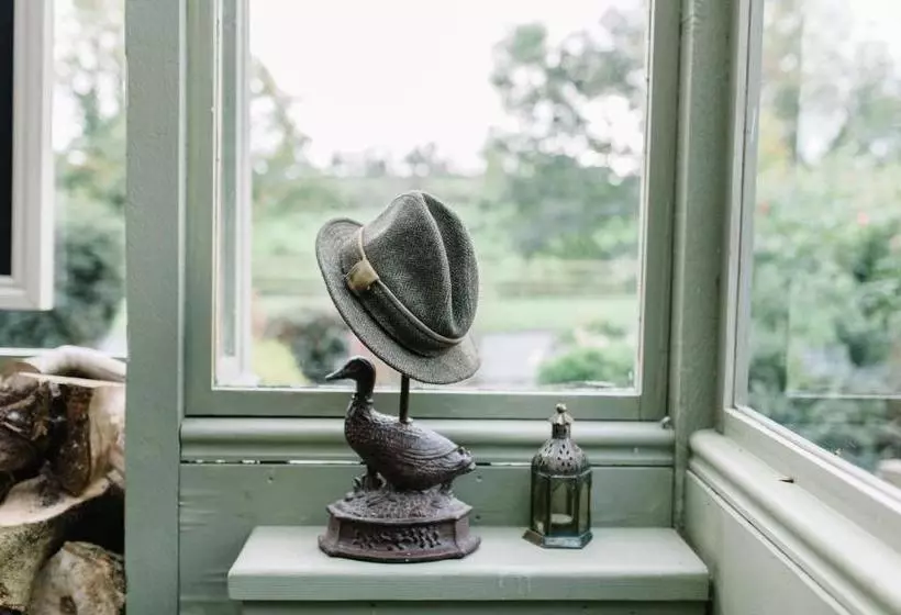 ペンション Riverbank, Country Pub And Guesthouse