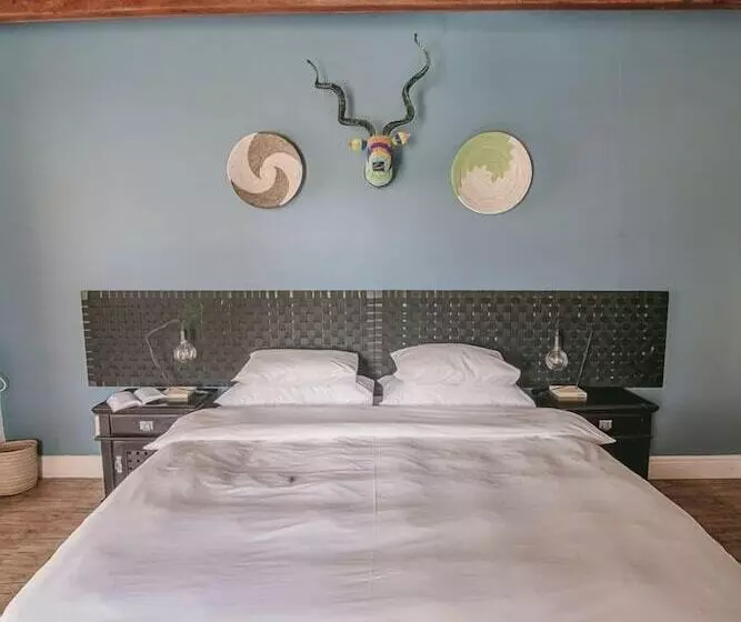 پانسیون Shiraz Estate Villa & Studios