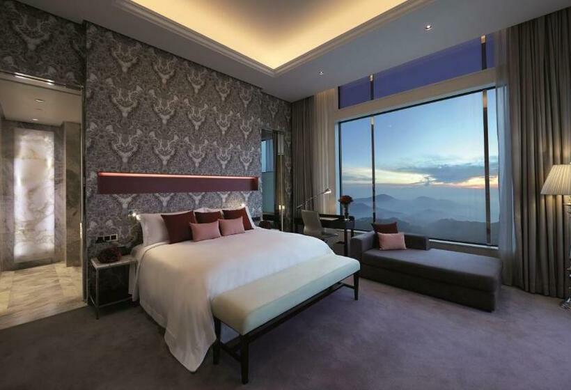 בית מלון כפרי Resorts World Genting  Crockfords