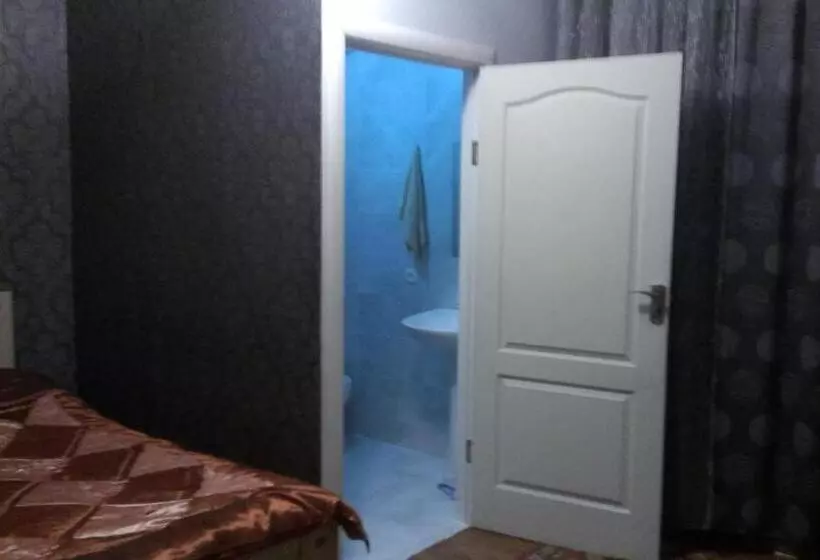 پانسیون Abramichi Guest House