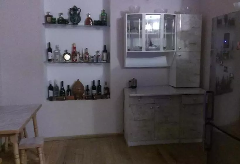 پانسیون Abramichi Guest House