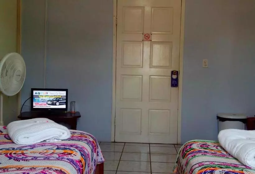 Majatalo Don Santiago Guesthouse Downtown