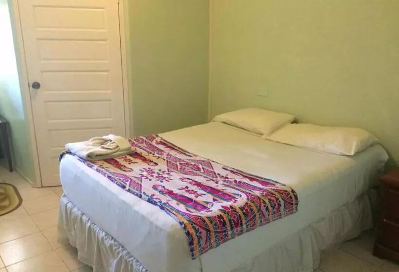 Majatalo Don Santiago Guesthouse Downtown