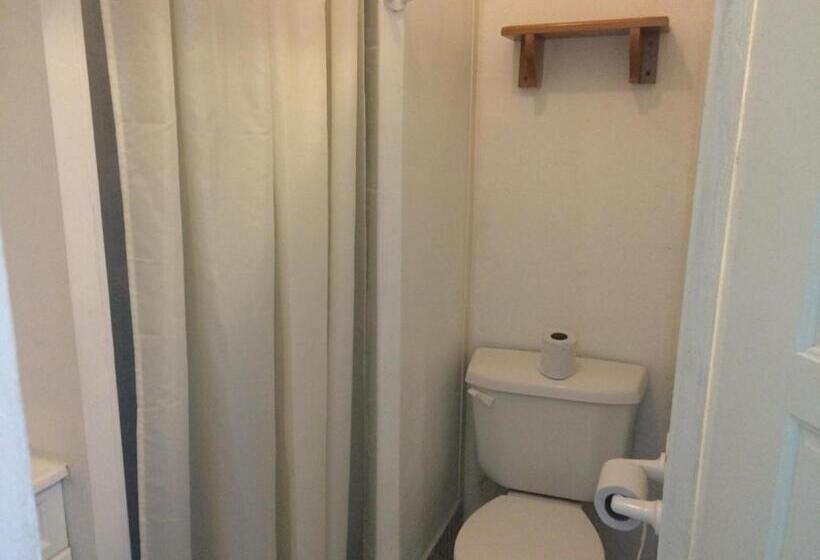 بنسيون Don Santiago Guesthouse Downtown