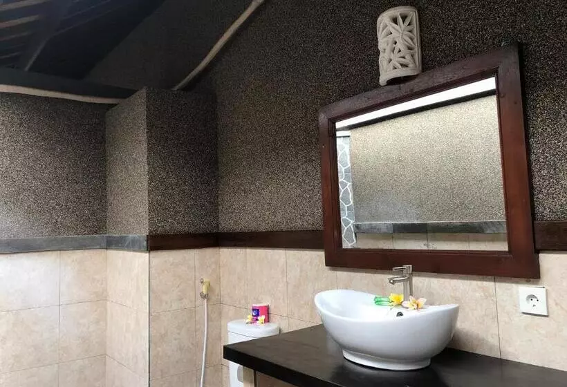 ペンション Pondok Shindu Guest House