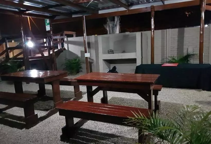 Majatalo Rainbow Guest House And Tours