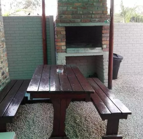 Majatalo Rainbow Guest House And Tours