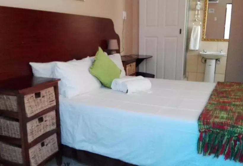 Majatalo Rainbow Guest House And Tours