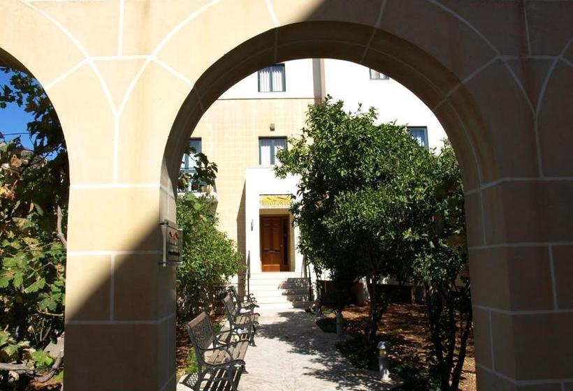 پانسیون Rivotorto Retreat House