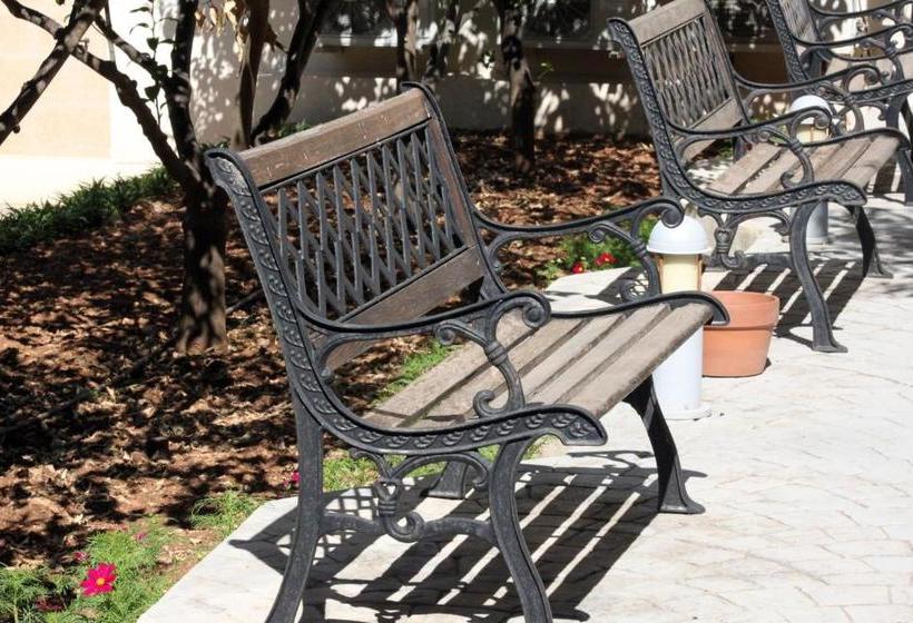 پانسیون Rivotorto Retreat House