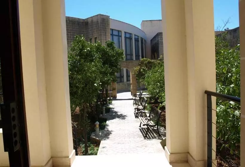 پانسیون Rivotorto Retreat House