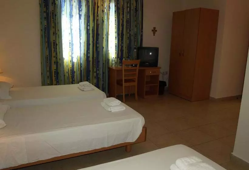 پانسیون Rivotorto Retreat House