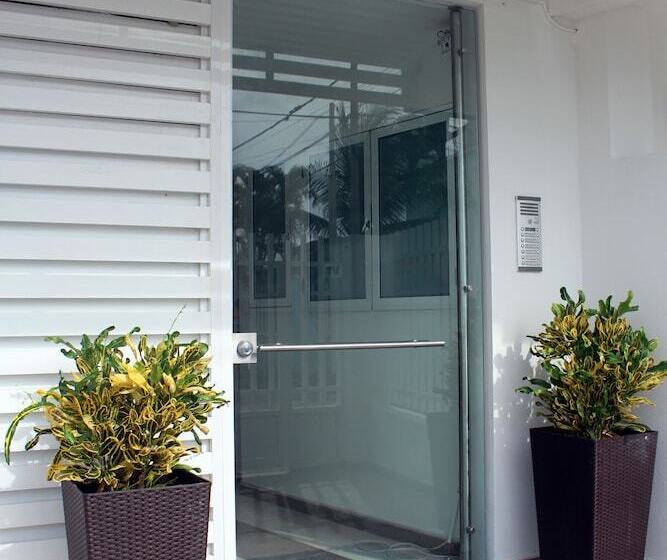 White Coral Apartasuites