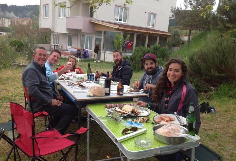 Hospedaria Big Garden Bahçeli Konak
