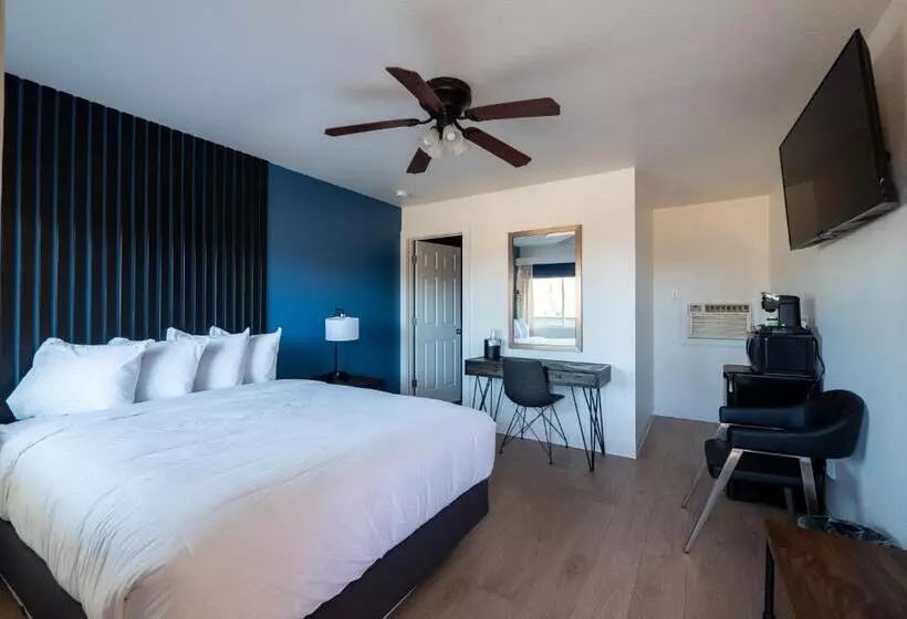 Retkeilymaja Balanced Rock Inn