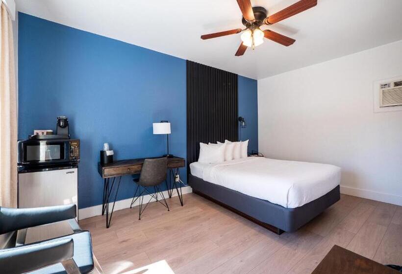 旅馆 Balanced Rock Inn