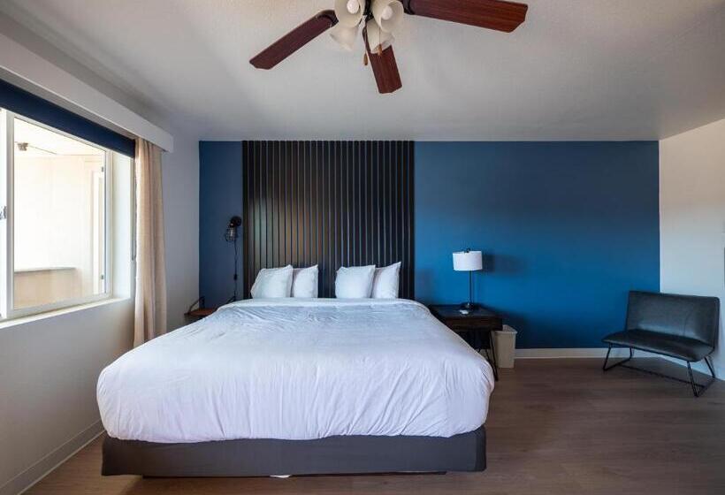 旅馆 Balanced Rock Inn