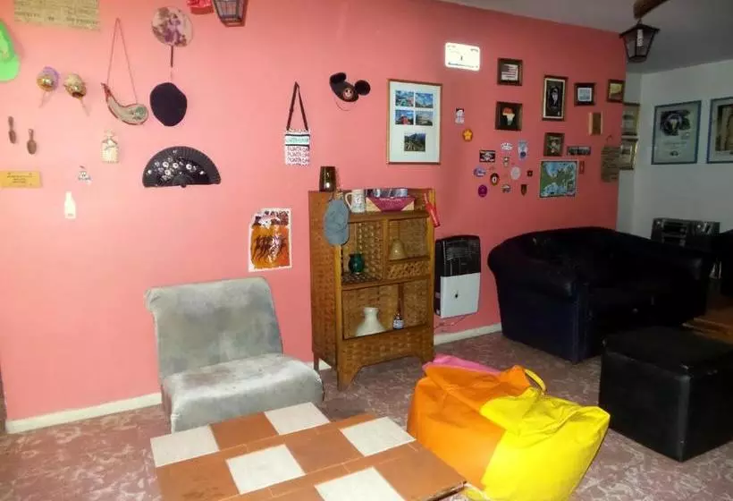 پانسیون Hostel Otro Mundo