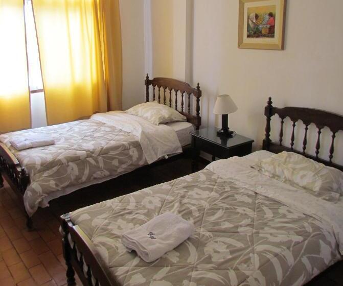 Pension Huanchaco Hostal