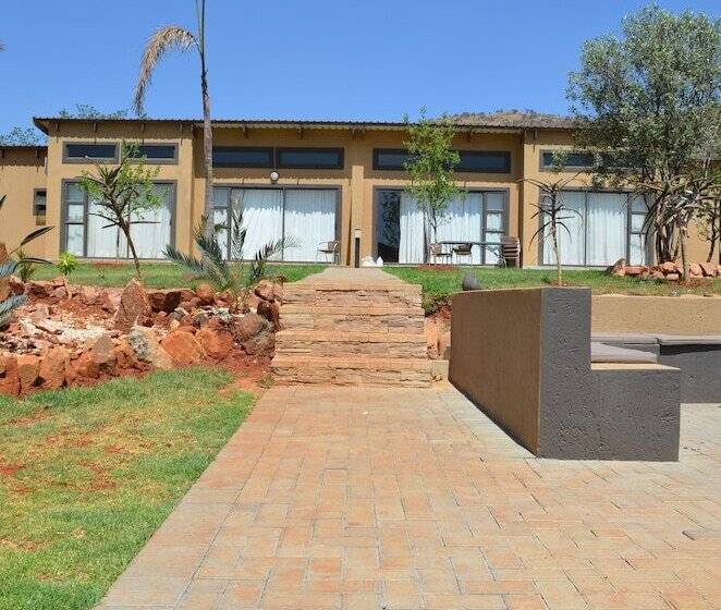 ペンション Manor Hills Guest Lodge