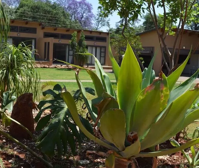 Majatalo Manor Hills Guest Lodge