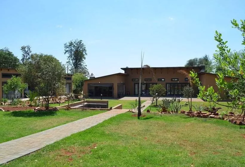 Majatalo Manor Hills Guest Lodge