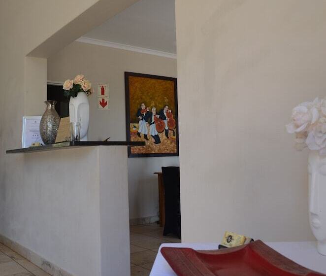 ペンション Manor Hills Guest Lodge