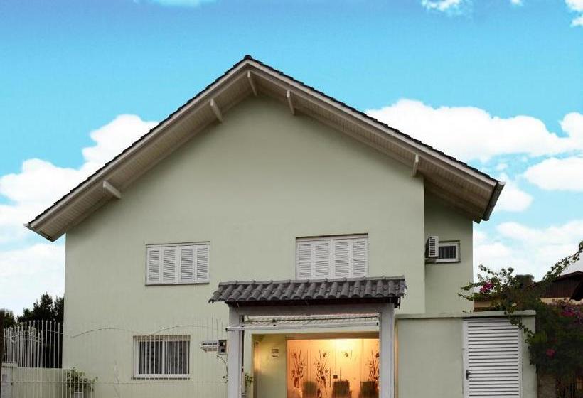 پانسیون Pousada Florenza