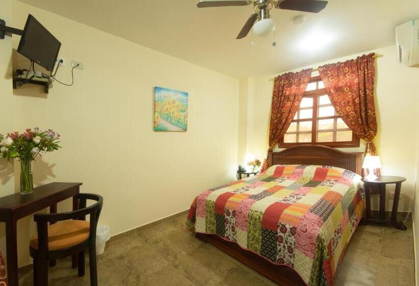 호스텔 Puerta Sol Inn